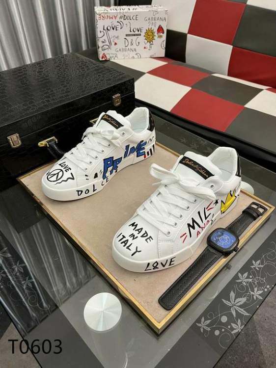 Picture of Dolce Gabbana Shoes _SKUDGsz38-44h11254357